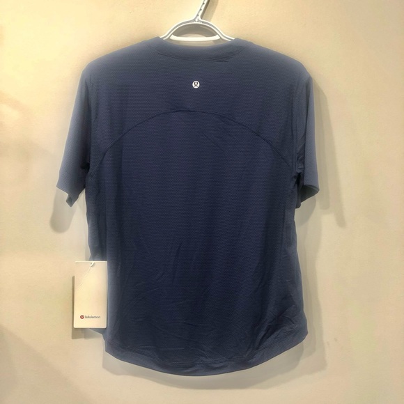 Lululemon Tough Training Crewneck Tee - Picture 4 of 4